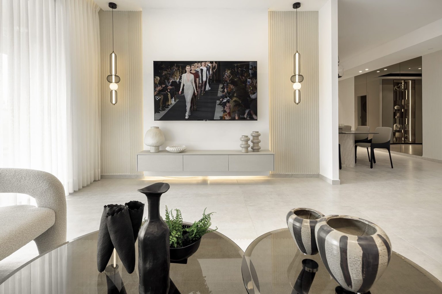 Front-facing mini penthouse in Ir Yamim, Netanya - living room, rendering