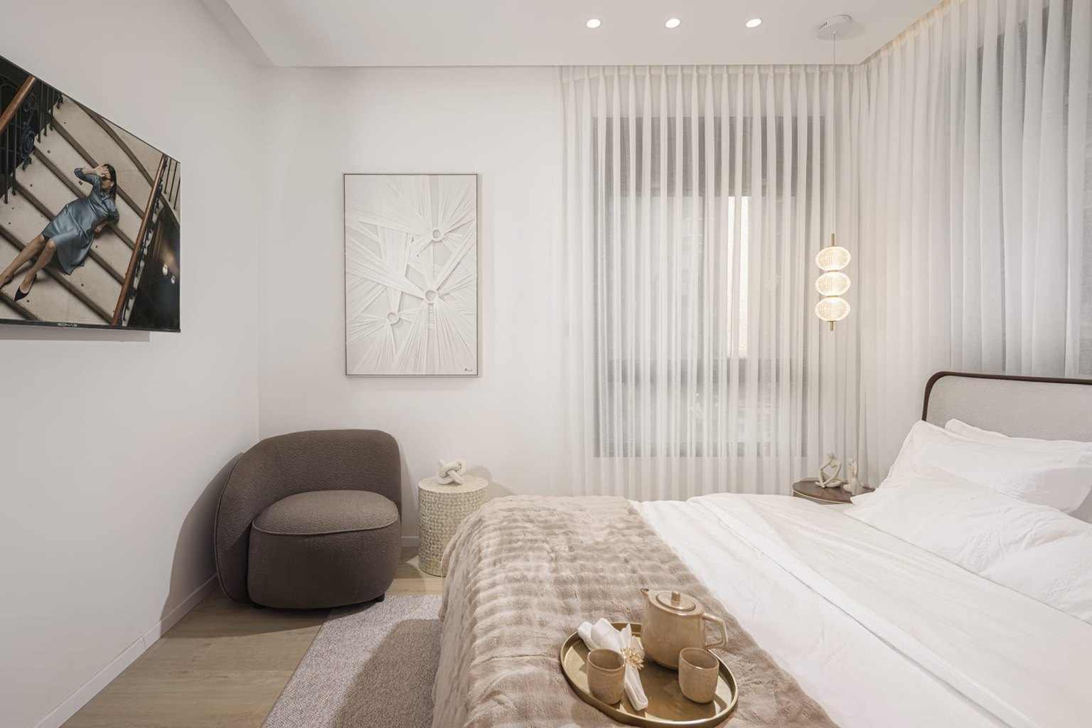Front-facing mini penthouse in Ir Yamim, Netanya - master bedroom, rendering