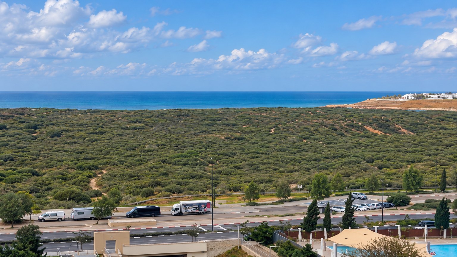 Mini penthouse in Ir Yamim, Netanya - view of the sea and the nature reserve