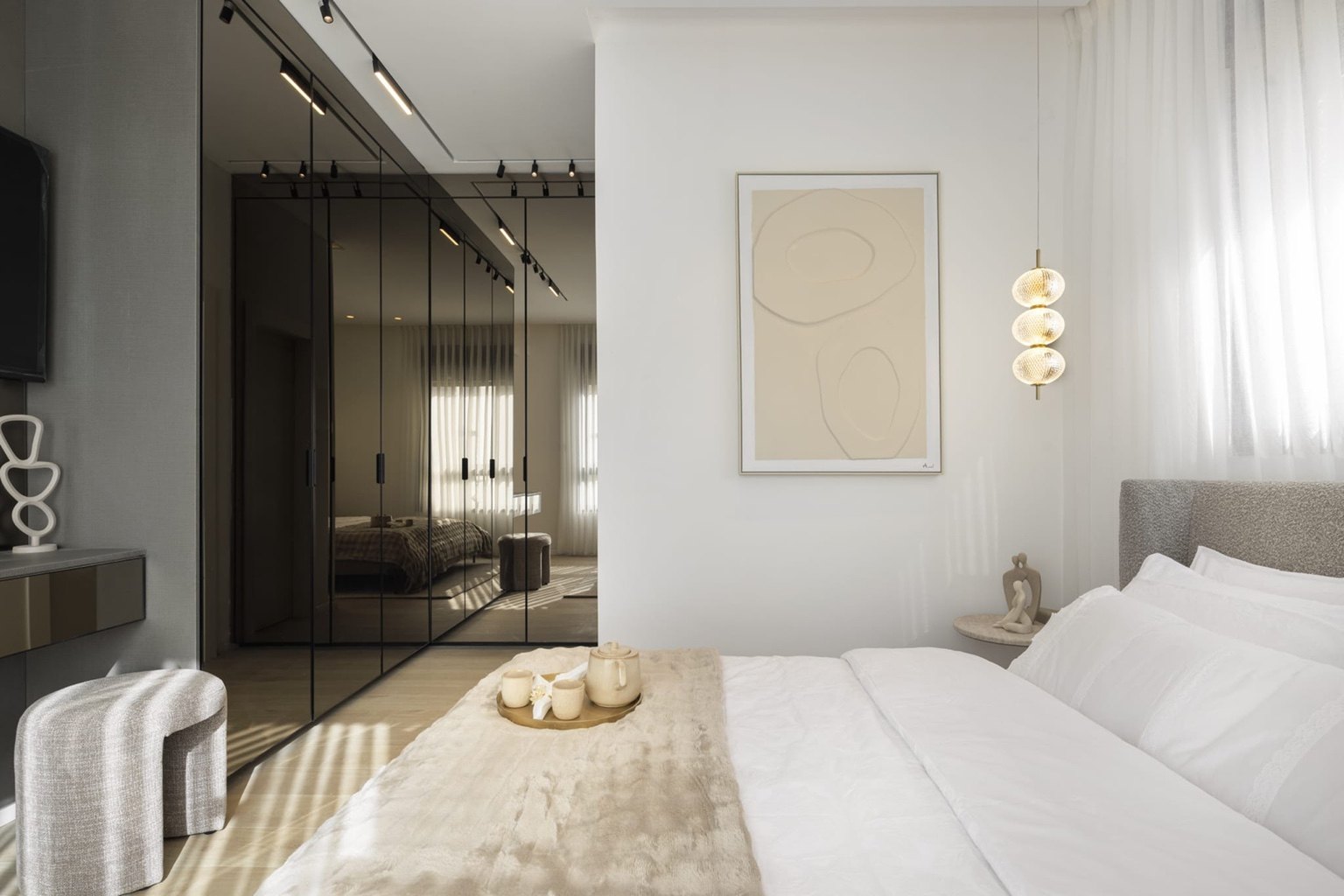 Mini penthouse in Ir Yamim, Netanya - master bedroom, model apartment