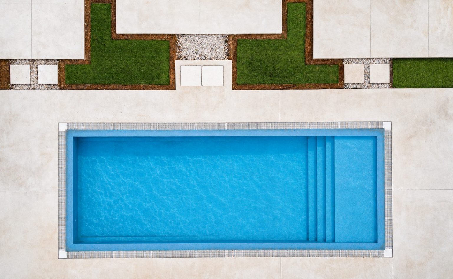Private house in Rom 2000, West Raanana - pool from above